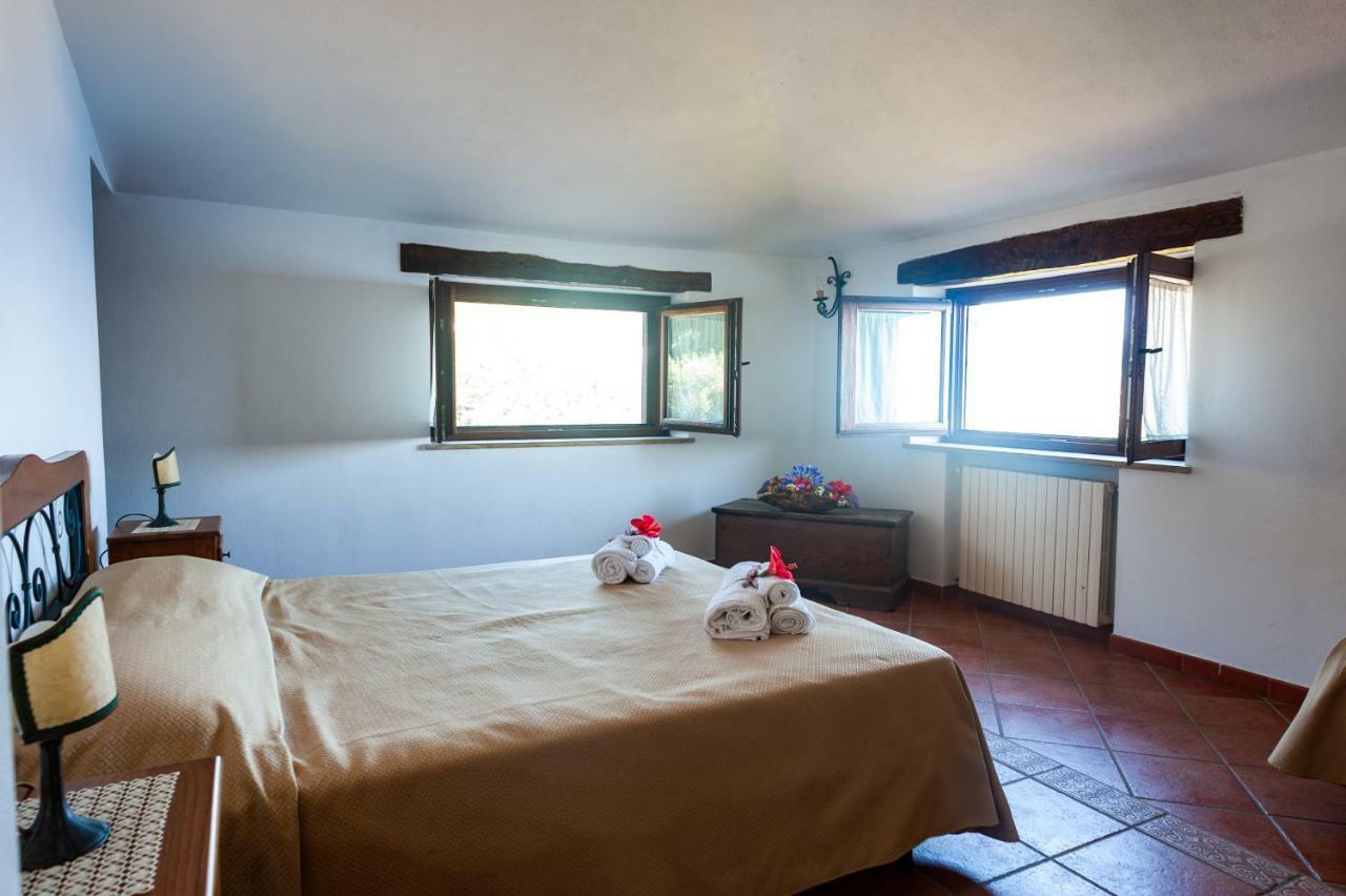 Azienda Agrituristica Le Terre Di San Leonardo 切特拉罗 外观 照片