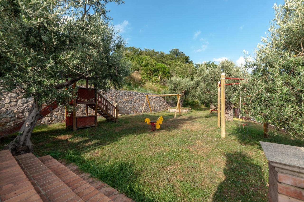 Azienda Agrituristica Le Terre Di San Leonardo 切特拉罗 外观 照片